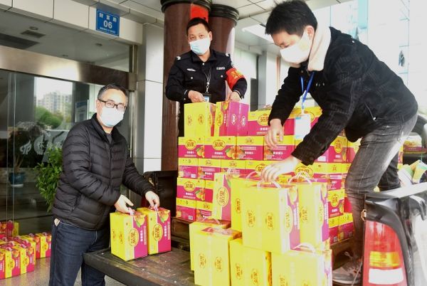 海聯(lián)食品 捐贈物資助力抗疫